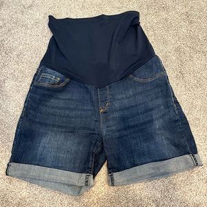 Maternity denim shorts